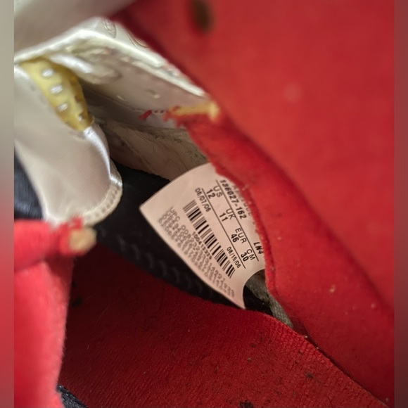 Air Jordan Fire Red 5 (2006) - Picture 5 of 5